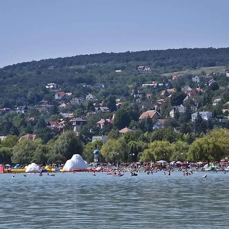 Balatonalmadi/balaton 17936 Holiday home